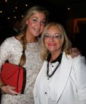 Den Haag, 15 December 2014
Societylunch georganiseerd door Tony Tetro
Corry Konings met haar dochter Sharona de Vries
