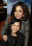 Den Bosch 23 november 2014
Premiere Sound of music in de parade in Den Bosch. Cystine Carreon met dochter