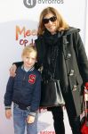Amsterdam 22 november 2014
Premiere Mees Kees in carre met in de hoofdrollen Willem Voogd Sanne Wallis de Vries  Felix Osinga, en Brent Thomassen. moeder en mn Danie Bles met zoon