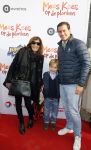Amsterdam 22 november 2014
Premiere Mees Kees in carre met in de hoofdrollen Willem Voogd Sanne Wallis de Vries  Felix Osinga, en Brent Thomassen. moeder en mn Danie Bles met zoon