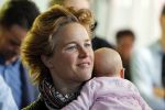 Ridderkerk 10 november 2014
Presentatie Helden met oa Klaasjan Huntelaar met vrouw en kinderen bij v d Valk. Daphne Koster met baby