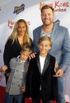 Amsterdam 22 november 2014
Premiere Mees Kees in carre met in de hoofdrollen Willem Voogd Sanne Wallis de Vries  Felix Osinga, en Brent Thomassen. Dennis v d Geest met vrouw en kinderen