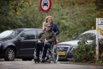 Amsterdam 20 november 2014
Ed v Tijn in rolstoel met zijn vrouw Odette