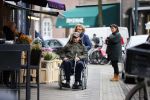 Amsterdam 20 november 2014
Ed v Tijn in rolstoel met zijn vrouw Odette