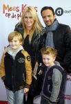 Amsterdam 22 november 2014
Premiere Mees Kees in carre met in de hoofdrollen Willem Voogd Sanne Wallis de Vries  Felix Osinga, en Brent Thomassen. Gerard Ekdom, partner Nicole Smits en kinderen Lennon en Lewis