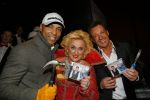 Amsterdam 2 december 2014
CD presentatie Gerard Joling in het conservatorium Hotel. Humberto Tan en Karin Bloemen reiken het eerste exemplaar uit.