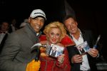 Amsterdam 2 december 2014
CD presentatie Gerard Joling in het conservatorium Hotel. Humberto Tan en Karin Bloemen reiken het eerste exemplaar uit.