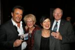 Amsterdam 2 december 2014
CD presentatie Gerard Joling in het conservatorium Hotel. Humberto Tan en Karin Bloemen reiken het eerste exemplaar uit. Gerard met zus en moeder