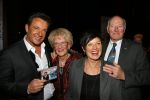 Amsterdam 2 december 2014
CD presentatie Gerard Joling in het conservatorium Hotel. Humberto Tan en Karin Bloemen reiken het eerste exemplaar uit. Gerard met zus en moeder