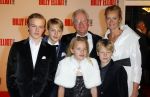 Scheveningen 30 november 2014
Premiere Billy Elliot in het circustheater.
Guido Maas en Marijke Schaaphok met hun kinderen