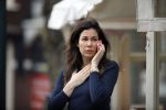 Amsterdam 28 november 2014
Halina Reijn bellend op straat