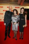Scheveningen 30 november 2014
Premiere Billy Elliot in het circustheater.
Henriette Tol met man en dochter