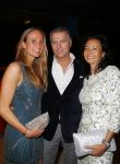 Amsterdam 8 november 2014
Feest orange babies birthday feestje in de kromhouthallen in Amsterdam. Yes R met vrouw en Hens Begijn met vrouw