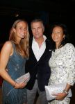 Amsterdam 8 november 2014
Feest orange babies birthday feestje in de kromhouthallen in Amsterdam. Yes R met vrouw en Hens Begijn met vrouw