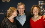 Utrecht 18 november 2014
Andre v Duin viert zijn 50 jarig artiesten bestaan in het Beatrix theater.
Herman Finkers met vrouw en een kennis
