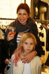 Amsterdam 20 november 2014
Opening winkel 10 days in de cornelis schuytstraat. isa Hoes met dochter Vlinder