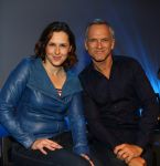 Hilversum, 11 December 2014
Perspresentatie AVROTROS Winterseizoen
Jaap Jongbloed met Anniko v Santen presenteren samen het programma AD Misdaadmeter