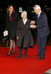 Utrecht 8 december 2014
Mr Pieter v Vollenhoven viert samen met zijn familie ,Prinses Margriet Prins Maurits Prinses Marilene Prins Bernhard Jr. Prinses Annette Prins Floris Prinses Aimee Prins Pieter Christiaan en Prinses Anita zijn 75e verjaardag in het Beatrix theater.