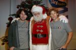 Hilversum 9 december 2014
Sky radio charity event met als deelnemers:
Joep Sertons en Sander Janson voor Stop Pesten Nu
Fred van Leer en Kim Feenstra voor Het Zeldzame Ziekten Fonds
Jan Dulles en Jaap Kwakman van de 3JS voor Terre des Hommes
Caroline Tensen en Beertje v Beers voor Orange Babies
Erik de Zwart en Hind voor Beat Batten 
Fatima Moreiro de Melo + Fajah Lourens voor Right To Play UK 
Billy en Ruud van Utopia voor Energy4All 
Nance en Jeroen van der Boom voor Kinderfonds MAMAS 
Event vindt plaats bij studio 21