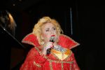 Amsterdam 2 december 2014
CD presentatie Gerard Joling in het conservatorium Hotel. Humberto Tan en Karin Bloemen reiken het eerste exemplaar uit.