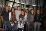 Ridderkerk 10 november 2014
Presentatie Helden met oa Klaasjan Huntelaar met vrouw en kinderen bij v d Valk. Klaasjan met vrouw Maddy kinderen ouders schoonouders en schoonzus
