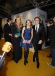 Amsterdam 1 december 2014
Premiere Gooische vrouwen 2 in het nieuwe de la mar met in de hoofdrollen Linda de Mol Lies Visschedijk Tjitske Reijdinga en Susan Visser. Linda met Jeroen Rietbergen en kinderen Noah en Julian
