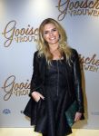 Amsterdam 1 december 2014
Premiere Gooische vrouwen 2 in het nieuwe de la mar met in de hoofdrollen Linda de Mol Lies Visschedijk Tjitske Reijdinga en Susan Visser. Nicolette v Dam met Leontine Mourits