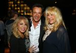 Amsterdam 2 december 2014
CD presentatie Gerard Joling in het conservatorium Hotel. Humberto Tan en Karin Bloemen reiken het eerste exemplaar uit. Gerard met Mary Borsato en Patricia Paay