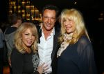Amsterdam 2 december 2014
CD presentatie Gerard Joling in het conservatorium Hotel. Humberto Tan en Karin Bloemen reiken het eerste exemplaar uit. Gerard met Mary Borsato en Patricia Paay