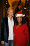 Amsterdam 2 december 2014
CD presentatie Gerard Joling in het conservatorium Hotel. Humberto Tan en Karin Bloemen reiken het eerste exemplaar uit. Patty Brard met man Antoine v d Vijver