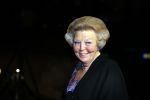 Utrecht 8 december 2014
Mr Pieter v Vollenhoven viert samen met zijn familie ,Prinses Margriet Prins Maurits Prinses Marilene Prins Bernhard Jr. Prinses Annette Prins Floris Prinses Aimee Prins Pieter Christiaan en Prinses Anita zijn 75e verjaardag in het Beatrix theater.