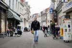 Weesp 4 december 2014
Robbie Hasselt wordt geinterviewd door Edwin Bredius. Robbie heeft dates gehad met Onno Hoes en deze gefilmd.