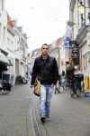 Weesp 4 december 2014
Robbie Hasselt wordt geinterviewd door Edwin Bredius. Robbie heeft dates gehad met Onno Hoes en deze gefilmd.
