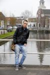 Weesp 4 december 2014
Robbie Hasselt wordt geinterviewd door Edwin Bredius. Robbie heeft dates gehad met Onno Hoes en deze gefilmd.