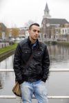 Weesp 4 december 2014
Robbie Hasselt wordt geinterviewd door Edwin Bredius. Robbie heeft dates gehad met Onno Hoes en deze gefilmd.