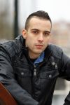 Weesp 4 december 2014
Robbie Hasselt wordt geinterviewd door Edwin Bredius. Robbie heeft dates gehad met Onno Hoes en deze gefilmd.