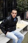 Weesp 4 december 2014
Robbie Hasselt wordt geinterviewd door Edwin Bredius. Robbie heeft dates gehad met Onno Hoes en deze gefilmd.