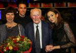 Amsterdam 16 december 2014
Sportman van het jaar verkiezing in de RAI.
Robin v Persie met zijn vrouw Bouchra en zijn moeder en opa