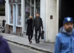 Londen 14 december 2014
Sam Worthington met zijn zwangere vriendin Lara Bingle in Londen