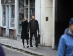 Londen 14 december 2014
Sam Worthington met zijn zwangere vriendin Lara Bingle in Londen