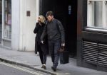 Londen 14 december 2014
Sam Worthington met zijn zwangere vriendin Lara Bingle in Londen