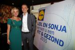 Hoorn 18 december 2014
Presentatie boek Sonja Bakker in de schouwburg van Hoorn.
Jan Reus en hun zoon Bram zijn ook aanwezig. Erik Hogenboom van Lidl