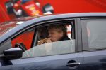 Schiphol 14 november 2014
Ton v Royen eet broodje bij benzinepomp