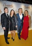 Amsterdam 1 december 2014
Premiere Gooische vrouwen 2 in het nieuwe de la mar met in de hoofdrollen Linda de Mol Lies Visschedijk Tjitske Reijdinga en Susan Visser. Wendy v Dijk met man Erland Galjaard en zijn dochter