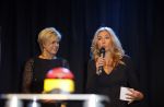 Amsterdam 11 december 2014
Presentatie van het nieuwe tijdschrift en platform van Wendy v Dijk.
Prinses Laurentien onthult het eerste exemplaar.