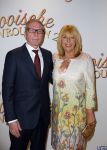 Amsterdam 1 december 2014
Premiere Gooische vrouwen 2 in het nieuwe de la mar met in de hoofdrollen Linda de Mol Lies Visschedijk Tjitske Reijdinga en Susan Visser. Will Koopman met man en moeder