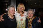Amsterdam 1 december 2014
Premiere Gooische vrouwen 2 in het nieuwe de la mar met in de hoofdrollen Linda de Mol Lies Visschedijk Tjitske Reijdinga en Susan Visser. Will Koopman met man en moeder