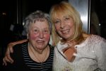 Amsterdam 1 december 2014
Premiere Gooische vrouwen 2 in het nieuwe de la mar met in de hoofdrollen Linda de Mol Lies Visschedijk Tjitske Reijdinga en Susan Visser. Will Koopman met man en moeder