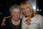 Amsterdam 1 december 2014
Premiere Gooische vrouwen 2 in het nieuwe de la mar met in de hoofdrollen Linda de Mol Lies Visschedijk Tjitske Reijdinga en Susan Visser. Will Koopman met man en moeder