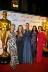 Amsterdam 15 november 2014
Bridget Maasland viert met haar familie en vrienden haar 40e verjaardag en het thema is The Oscars. Xenia Kasper Monique Mathijssen en andere vriendinnen